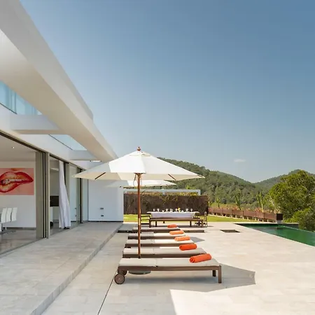 Minimal, 6 Bedrooms Whit Direct Views To The Golf Court Βίλα *