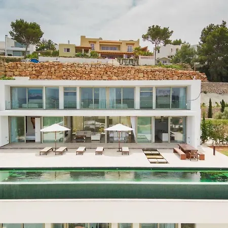 Minimal, 6 Bedrooms Whit Direct Views To The Golf Court Βίλα