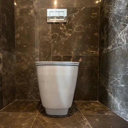 Βίλα Minimal, 6 Bedrooms Whit Direct Views To The Golf Court