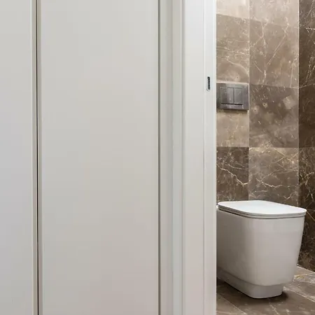 Minimal, 6 Bedrooms Whit Direct Views To The Golf Court Βίλα Santa Eulària des Riu