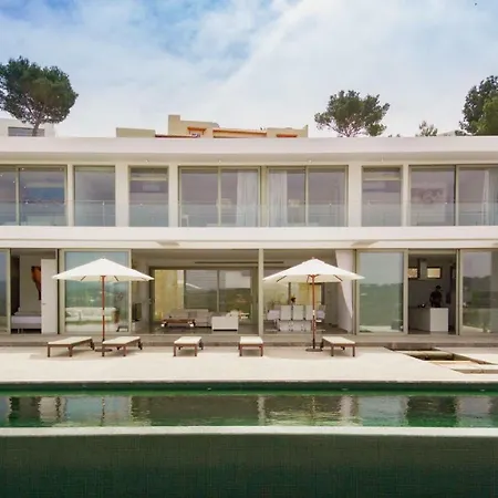Βίλα Minimal, 6 Bedrooms Whit Direct Views To The Golf Court *