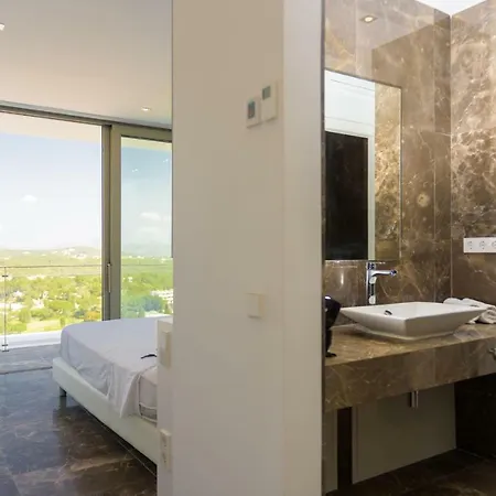 Minimal, 6 Bedrooms Whit Direct Views To The Golf Court * Santa Eulària des Riu