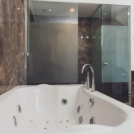 Minimal, 6 Bedrooms Whit Direct Views To The Golf Court Βίλα Santa Eulària des Riu