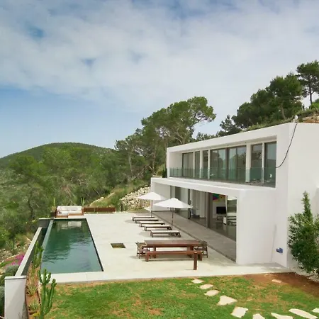 Minimal, 6 Bedrooms Whit Direct Views To The Golf Court Βίλα *