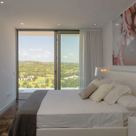 Minimal, 6 Bedrooms Whit Direct Views To The Golf Court Santa Eulària des Riu